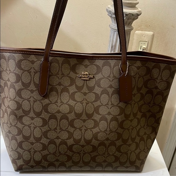 Coach Handbags - Authentic Coach City Tote Khaki Signature